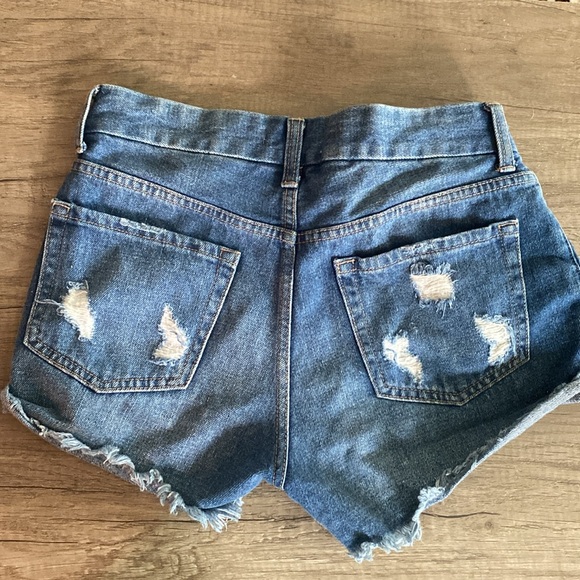 Short jean shorts size S. good condition - Picture 3 of 3